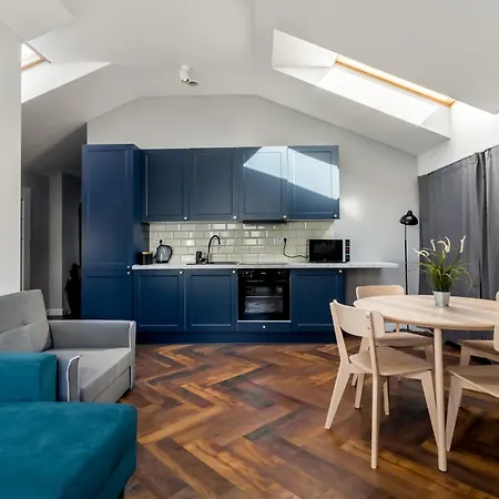 Lejlighed Close-golden - Mar 3